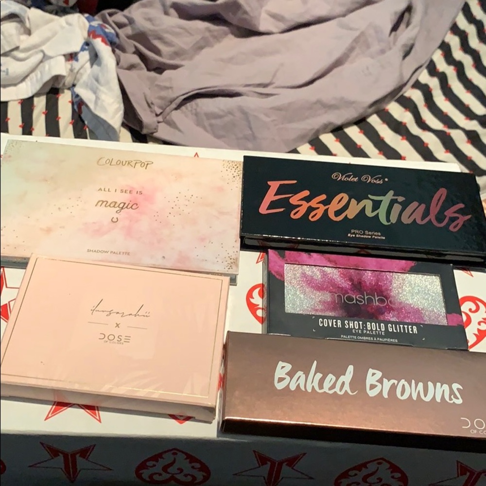 Eyeshadow palette bundle!!